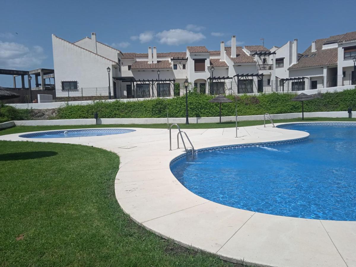 Casa Rural Sierramagna De 2 Dormitorios El Ronquillo Luaran gambar